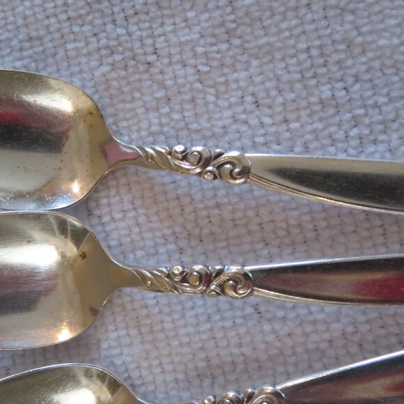 ONEIDA Vintage South Seas Silverplate Demitasse Spoon Set of 8 - Picture 2 of 3